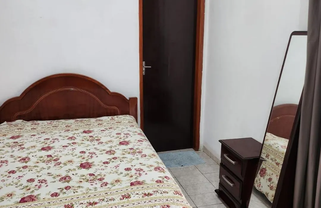 Kitnet - Centro Ubatuba-1