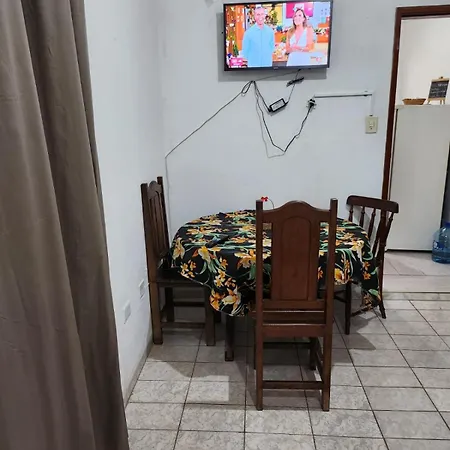 Kitnet - Centro Ubatuba-3